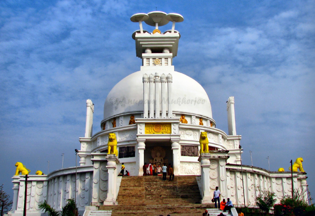 shanti stupa dhauli